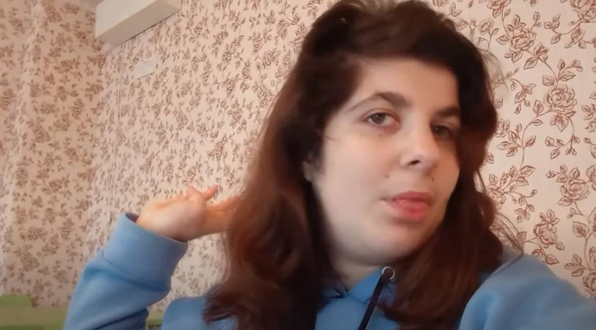 Лиза Фаркаш, трэш-блогер: сливы фото 18+, TikTok, Telegram, состояние здоровья